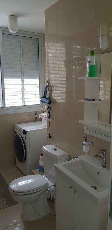 2 Bdr Nitza Appartment With Balkony Нетанья Екстер'єр фото