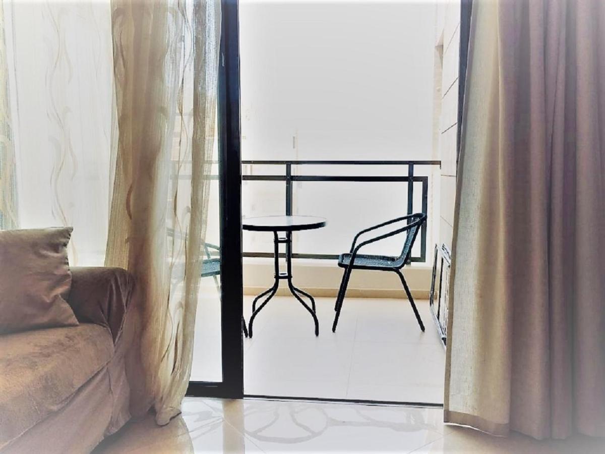 2 Bdr Nitza Appartment With Balkony Нетанья Екстер'єр фото